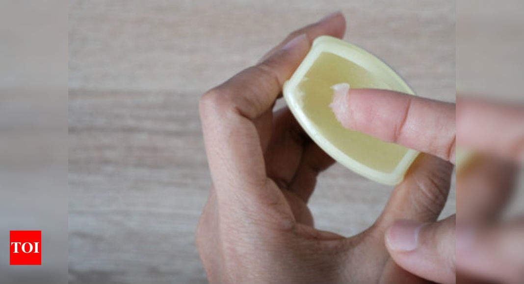 petroleum jelly for cracked heels