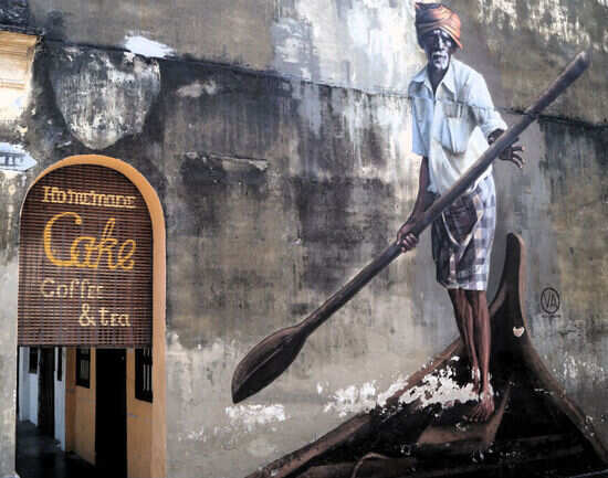 Explore Penang&rsquo;s fascinating neighborhoods and street art