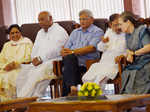 Sonia Gandhi talks with Sharad Yadav