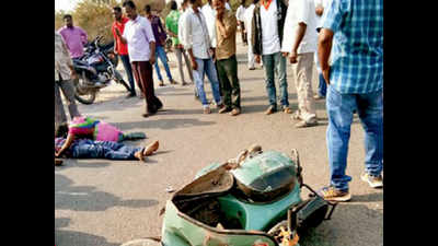 Five killed, 28 injured as van turns upside down near Coimbatore