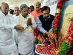 Ministers pay homage