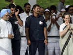 Sonia Gandhi and Manmohan Singh together