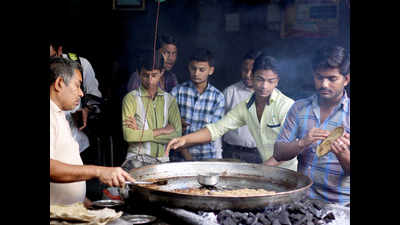 Kababs, nihari off platter this Ramzan in the City of Nawabs