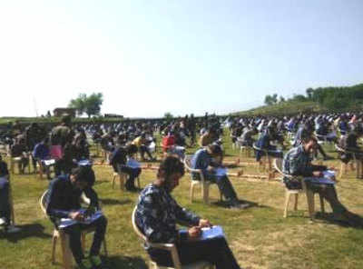 Hundreds of Kashmiri youth defy shutdown; appear for Army exam