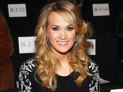 Carrie Underwood secretly competes with other gym goers