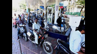 Helmet must to get fuel from petrol pump