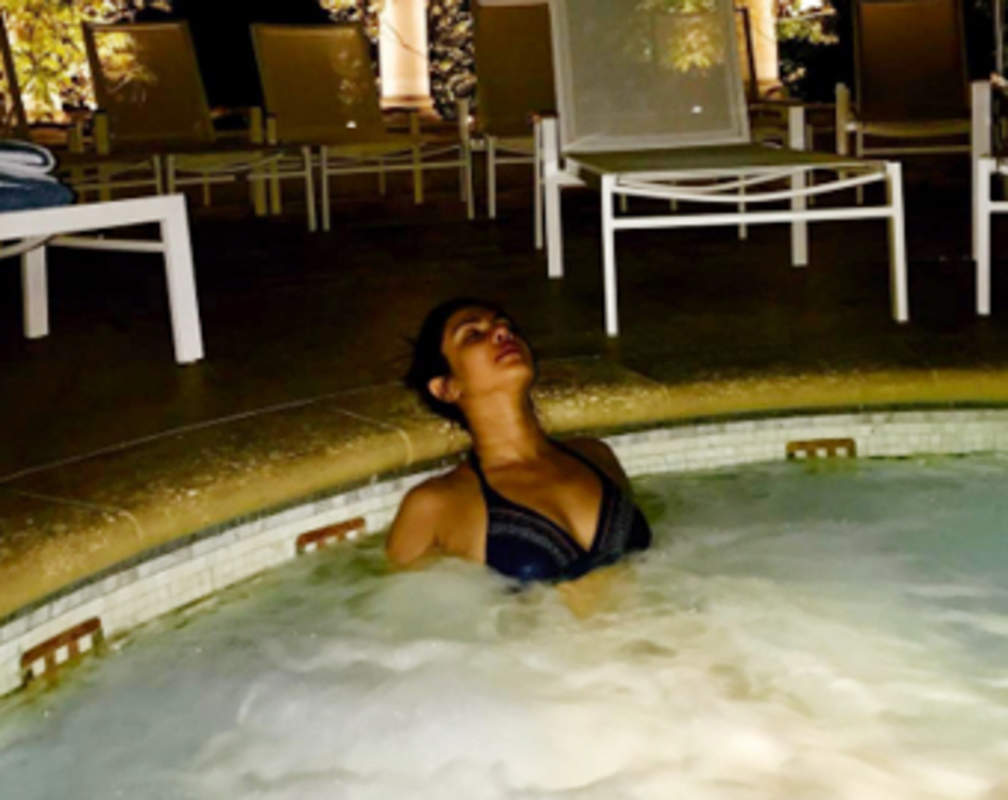 
Priyanka Chopra raises the temperature with new Instagram pic
