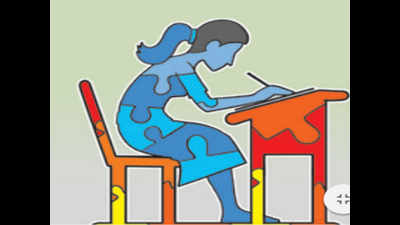<arttitle><b>Boys outshine girls in CBSE class 12 results, city boy tops Bareilly division with 98%</b><b/><b/></arttitle>