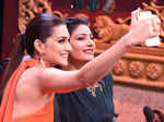 Kriti Sanon taking a selfie with Raveena Tandon