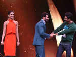 Kriti Sanon and Sushant Singh Rajput with host Jay Bhanushali