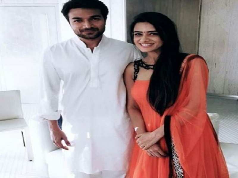 Meri Aashiqui Tumse Hi Couple Gautam Gupta Smriti Khanna Get Engaged