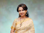 Sharmila Tagore: Young actresses who played mother's role