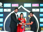 Rana Daggubati and Brinda Prasad presenting award to Vignesh Karthik
