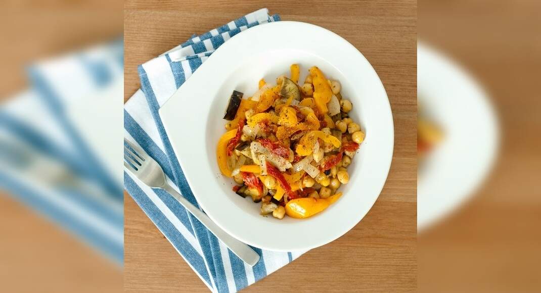 Sauteed Bell Peppers Recipe: How to Make Sauteed Bell Peppers Recipe | Homemade Sauteed Bell Peppers