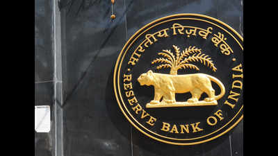 RBI tells district central cooperative banks it can’t accept banned cash