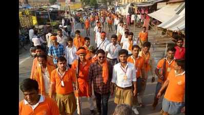 Bajrang Dal marches with weapons in Firozabad; police act as escort