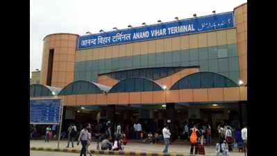 Surprise check at Anand Vihar railway station