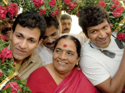 Parvathamma stayed off-screen, but kept her family in the limelight |  Bengaluru News - Times of India