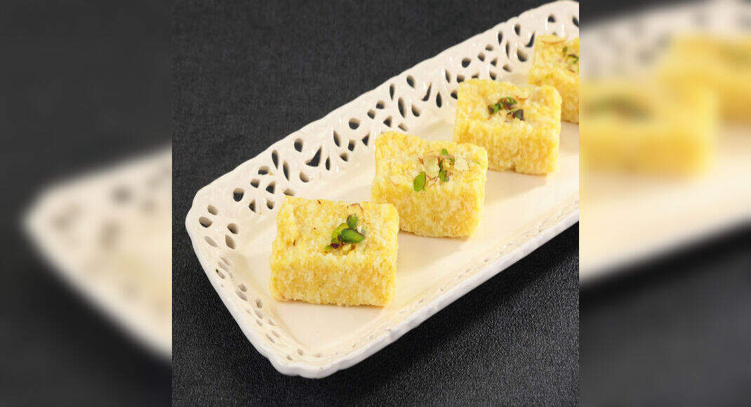 Kele Ki Barfi Recipe: How to Make Kele Ki Barfi Recipe | Homemade Kele Ki Barfi Recipe