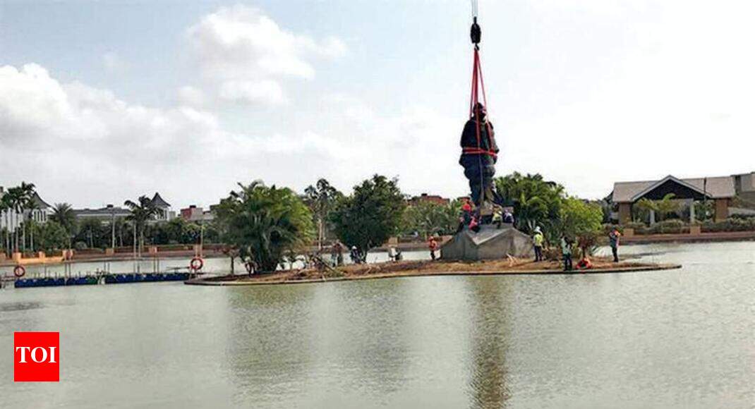 23foot tall Sardar statue installed near Bardoli Surat News Times