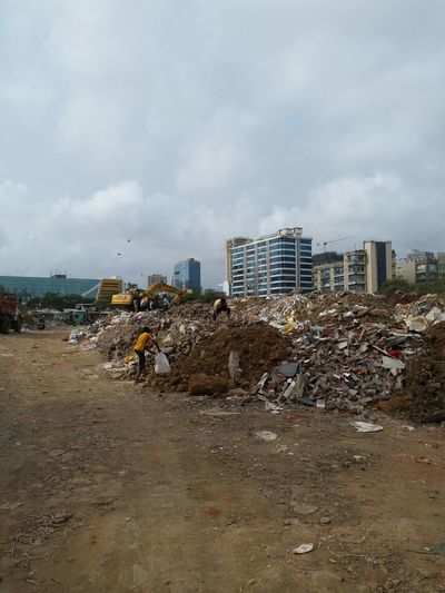 Dumping of debris on Andheri RTO plot touching New
