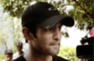 Banned Shoaib Malik gets special treatment in Hyderabad
