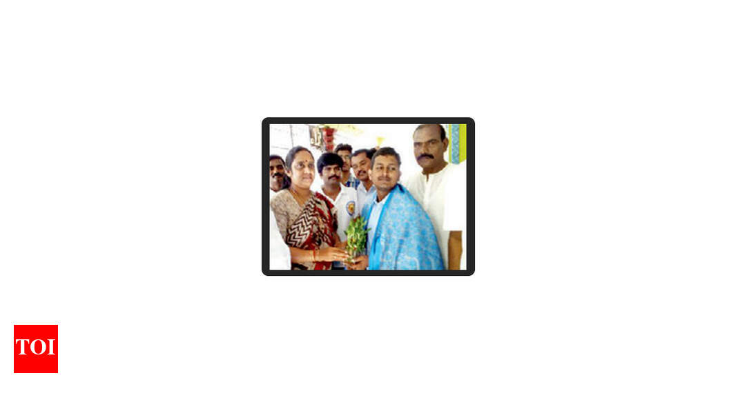 UPSC Topper: Civils topper gets huge reception at Srikakulam ...