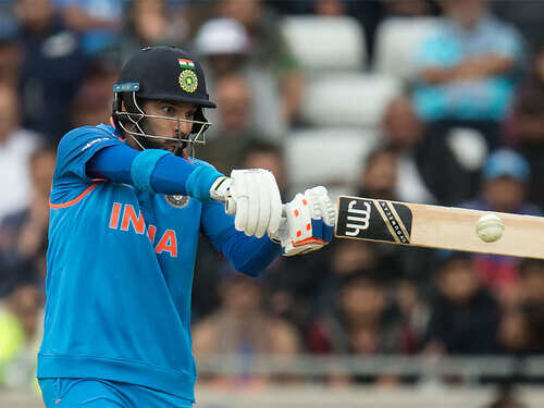India v Pakistan: All-round India beat sloppy Pakistan by 124 runs