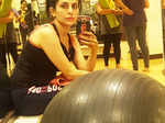 Roop Durgapal clicks a selfie at a gym