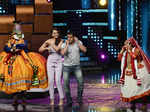 Salman Khan with Sonakshi Sinhga, Siddhartha Jadhav and Trupti Jadhav