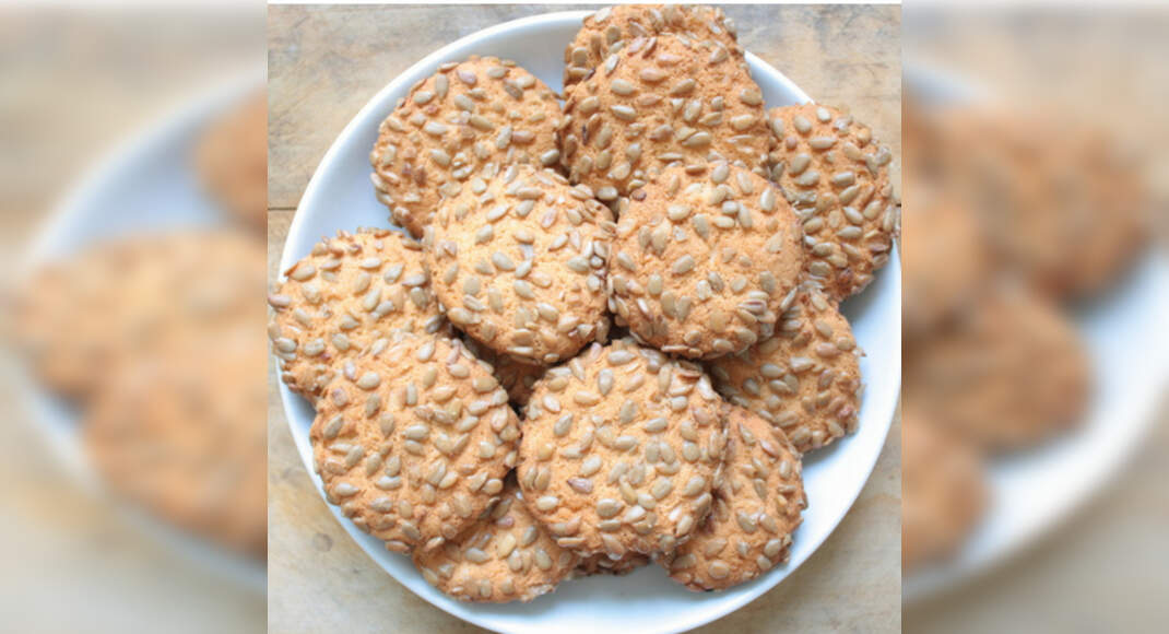 Sunflower Cookies Recipe: How to Make Sunflower Cookies Recipe | Homemade Sunflower Cookies Recipe