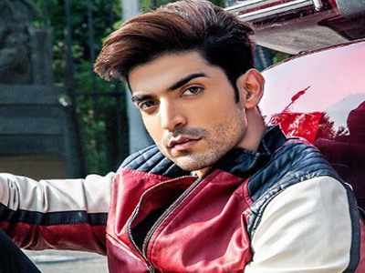 Gurmeet Choudhary's SECRET rendezvous with THIS B-town actress…