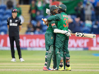 Shakib, Mahmudullah smash tons as Bangladesh stun NZ by 5 wickets
