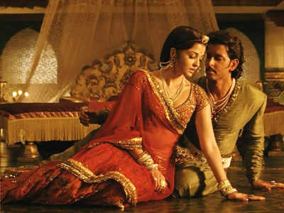 Aishwarya Rai Bachchan & Hrithik Roshan interested in Marathi movies