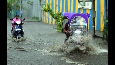 Delayed by 2 days, monsoon hits Mumbai