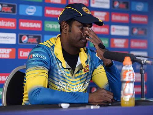 We didn't hold on to our catches: Angelo Mathews