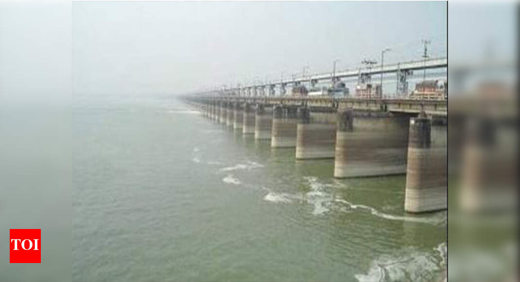 Review utility of Farakka barrage Experts Patna News Times of India