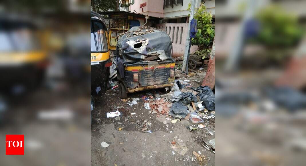 auto rickshaw Parking-Scrap - Times of India