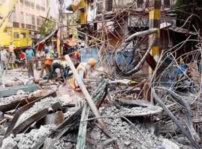 kolkata flyover collapse - Times of India