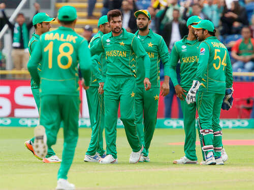 Champions Trophy Final Live: India v Pakistan