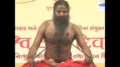 Ahmedabad: Thousands of people perform yoga with Baba Ramdev