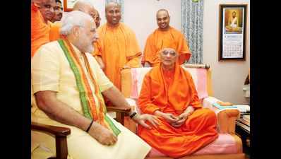 Swami Atmasthananda, who encouraged PM Modi to join politics, passes away