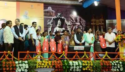 Pradhan Mantri Ujjwala Yojana launched in Karnataka