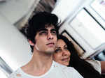 Aryan poses with mother Gauri Khan