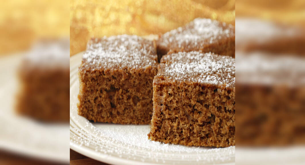 Apple Banana Vegan Cake Recipe: How to Make Apple Banana Vegan Cake Recipe | Homemade Apple Banana V