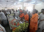 Swami Atmasthanandaji Maharaj laid to rest pictures