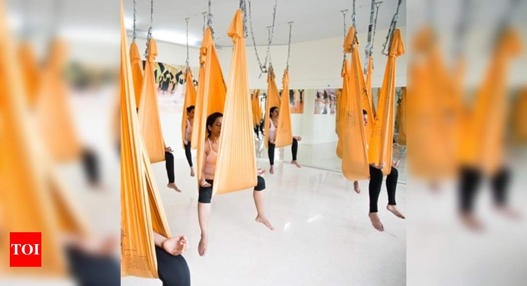 HITIK Aerial Yoga Swing Set Anti Gravity Yoga Hammock for Outdoor