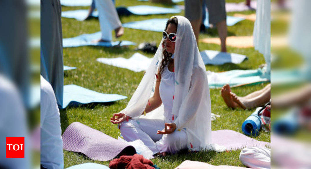 Int'l Yoga Day: Purpose of Yoga is to reconstruct our lives fully, says  Akshar