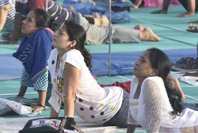 India faces shortage of 3 lakh yoga instructors, Assocham says