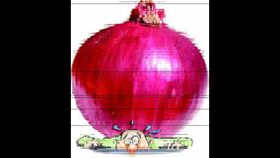 Trader booked for cheating farmer of minimum price of onions in MP’s Dewas